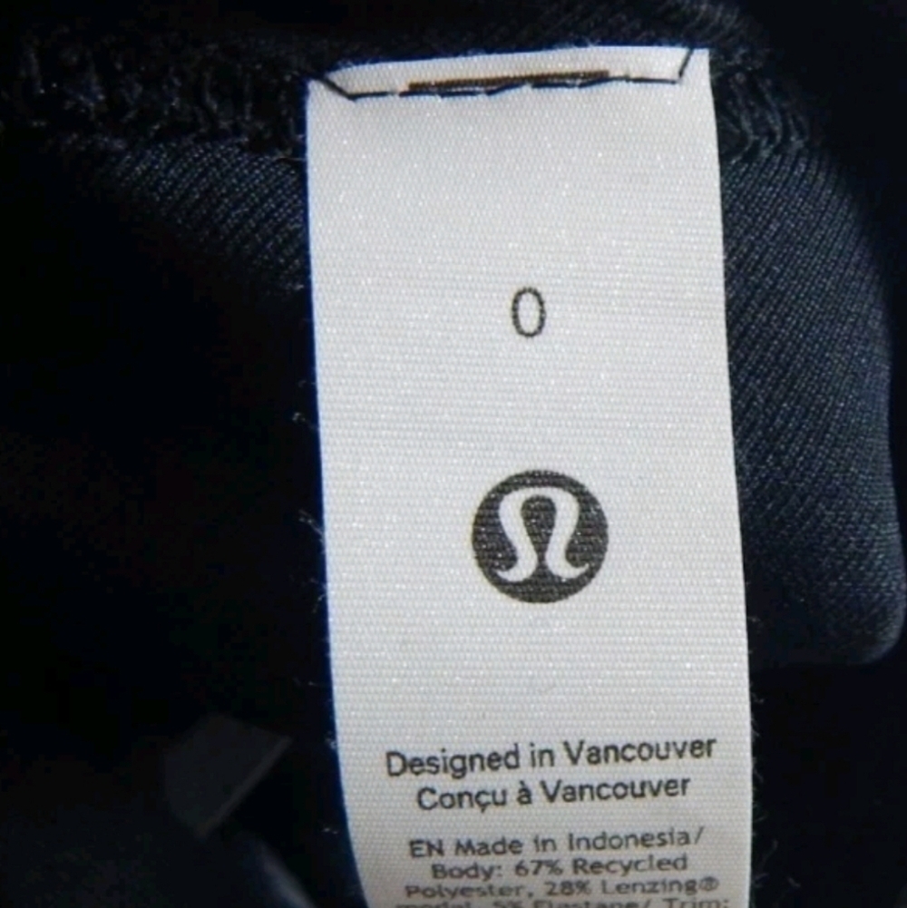 Lululemon‎ Softstreme Ribbed Crop Tank - Picture 2 of 3